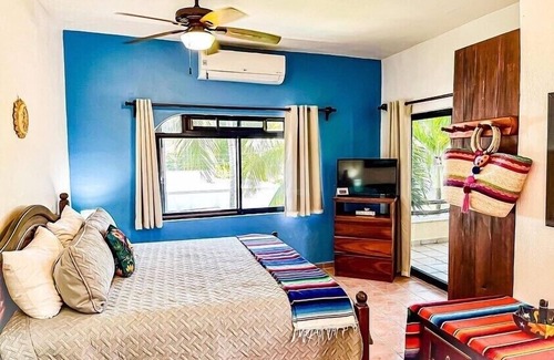 Puerto Morelos Apartment | Suite #3 / Cozy studio just steps to the beach, inc's bikes.