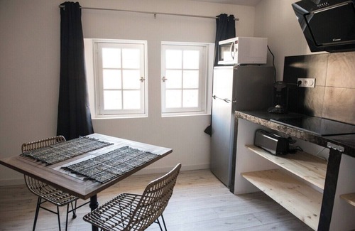 Aigues-Mortes Medieval City House | Suite #4 - a unique 30m2 loft overlooking the inner courtyard