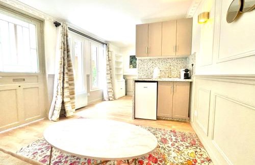 Passy Apartment | Suite Adèle Passy