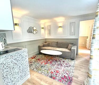 Passy Apartment | Suite Adèle Passy