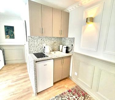 Passy Apartment | Suite Adèle Passy
