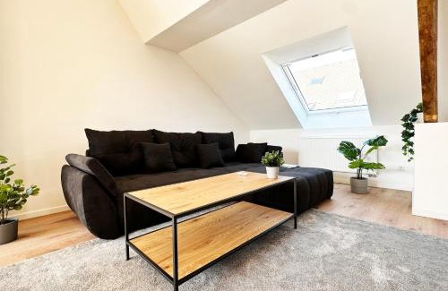 Krefeld Apartment | Suite-Apartment zentral in Krefeld mit hohen Decken