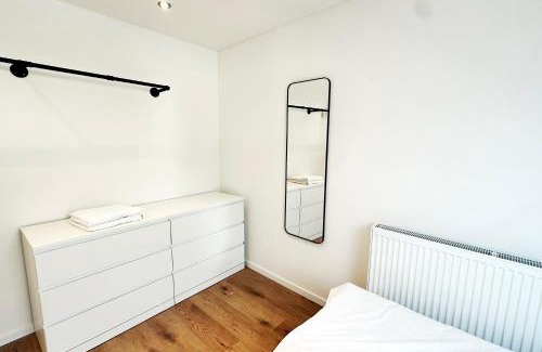 Krefeld Apartment | Suite-Apartment zentral in Krefeld mit hohen Decken