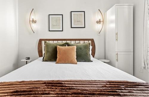 Biloxi House | Suite B Beach, Firepit, Dog-friendly, Downtown!