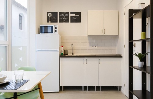 Algeciras Apartment | Suite by Hawkins Exterior BB