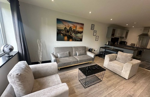 Chorlton-on-Medlock Apartment | Suite-Dreamz - MCR Apartment
