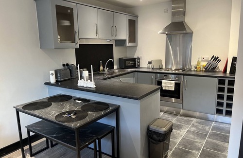 Chorlton-on-Medlock Apartment | Suite-Dreamz - MCR Apartment