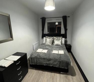 Chorlton-on-Medlock Apartment | Suite-Dreamz-MCR