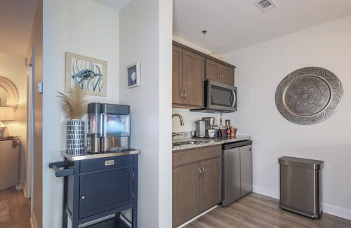 McCutcheon Field Apartment | Suite Escape, Villa Capriani's only Luxury Studio - 3 pools & 2 hot tubs!