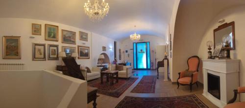 Isola del Borgo Antico Bed & Breakfast | Suite il ritrovo dei poeti