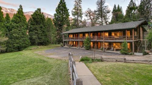 Springville House | Suite Meadow @CN Lodge# 7