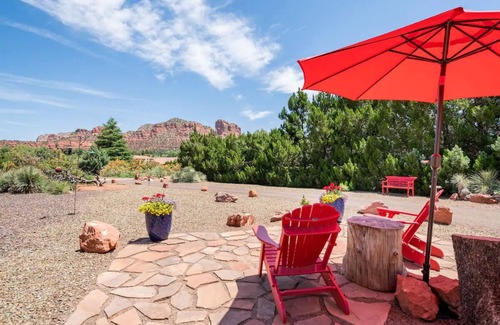 Oak Creek House | Suite Mimosa/Get Back to Nature at Secluded Couple's Retreat