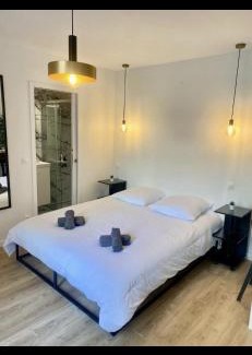 L'Europe Apartment | Suite moderne au cœur du 8e