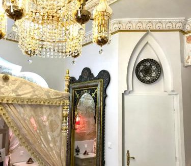 Centre Historique House | Suite Orientale Maison de L'église du Couvent