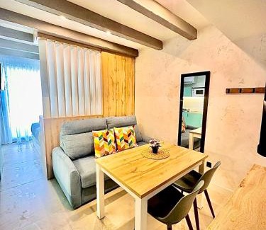 Carihuela Apartment | SUITE PLAYA CARIHUELA Apartamentos