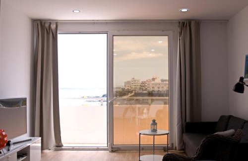 Melenara Apartment | SUITE PLAYA Y MAR - sea view, wifi and AC