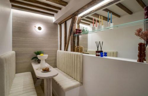 8th Arrondissement Apartment | Suite Royale # Palais de l'Elysée # Paris 8