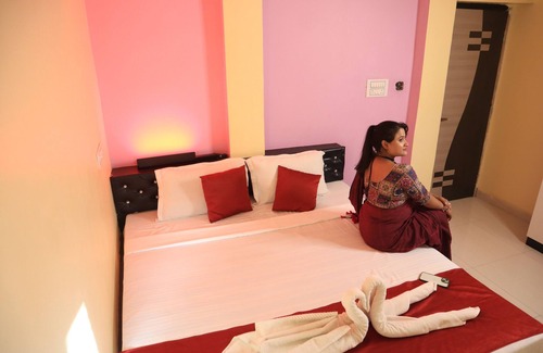 Bolpur Hotel | Suite Stays Palashbony Resort