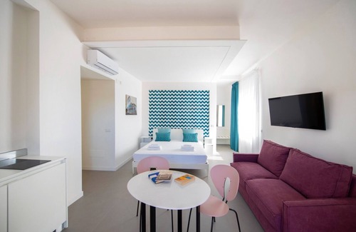 Pompei House | Suite with kitchenette @Pompeii