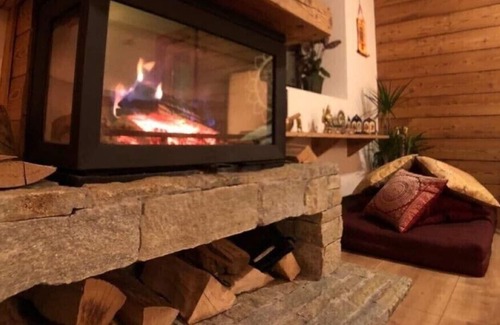 Castagnea Bed & Breakfast | Suite with mountain view in a Charming B&B, “La Guardiana” at Oasi Zegna/hottub