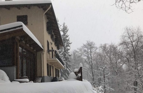 Castagnea Bed & Breakfast | Suite with mountain view in a Charming B&B, “La Guardiana” at Oasi Zegna/hottub