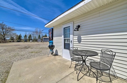 Houghton Lake Apartment | Suite with Shared Private Beach! PET FRIENDLY!