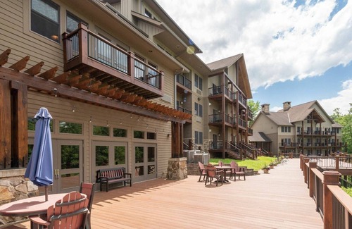 Thayerville Apartment | Suites at Silver Tree: A210 Studio Standard View