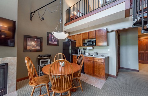 Thayerville Apartment | Suites at Silver Tree B203: One Bedroom & Loft Lake View Suite at Lakefront Hote