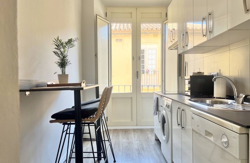 Lagunillas Apartment | Suites La Merced Malaga365