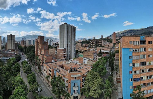Villa Hermosa Apartment | Suites Medellin
