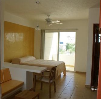 Alfredo V. Bonfil Apartment | Suites Moon River