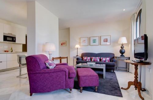 Santa Cruz Apartment | Suites Murillo Alcázar
