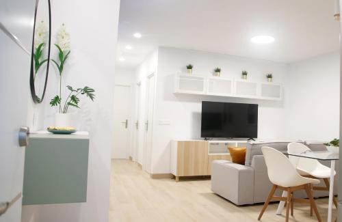 Castillo del Romeral Apartment | Suites Verano Azul