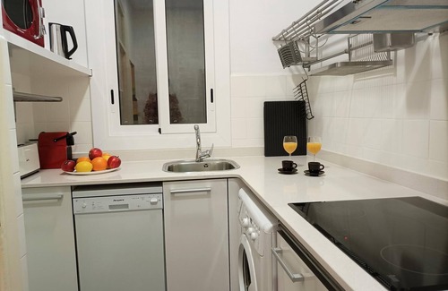 Sant Antoni Apartment | Suitur apartment Floridablanca Barcelona
