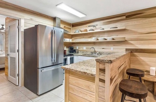 Sullivan's Island Apartment | Sullivans Island Beach Getaway 'Island Gem'