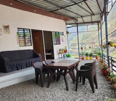 Timilimansingh House | Sumit Home Stay & Cafe