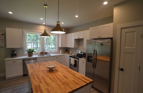 Reedville House | Summer Breeze waterfront NEW home with private beach and dock
