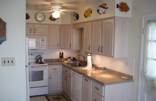 South End Condo | Summer Condo-Family Friendly-2 blocks from beach with sunset views