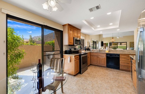 Palm Desert Condo | Summer Escape: Save 25% Now!