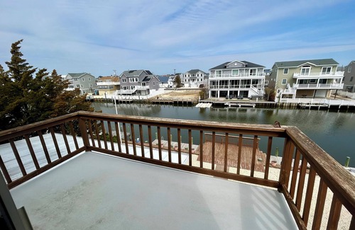 Beach Haven West House | Summer Fun by the Sea with private boat slip, hot tub & screened in porch