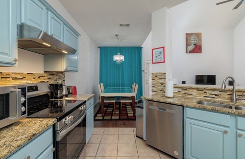 Euless House | Summer Gem w/Home Office & Patio Near DFW Airport
