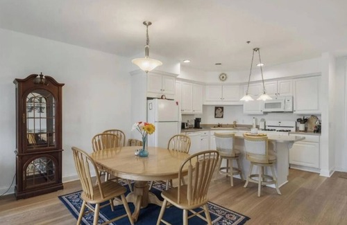 Petoskey Condo | Summer getaway: 2bed/2bath condo w/full kitchen. 30+ day rental.