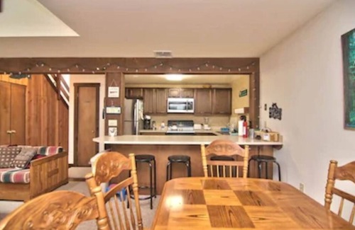 Lake Harmony House | Summer Getaway at the Lake! Beach & Pool included!