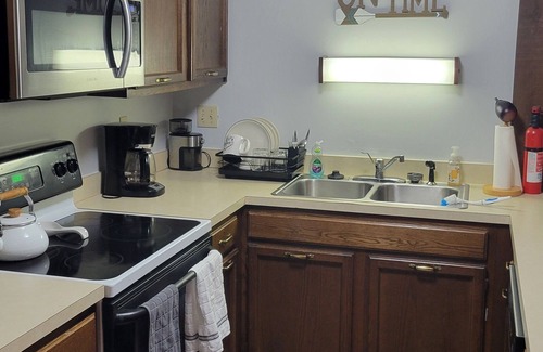 Lake Harmony House | Summer Getaway at the Lake! Beach & Pool included!