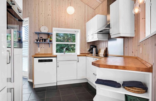 Haarby House | Summer house in beautiful nature in Brunshuse