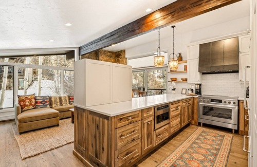 Snowmass Village Condo | Summer in Snowmass! Bright Corner Condo w/Views, 2 Balconies, Pool/HT, Parking & Trail Access