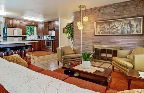Colorado Springs House | Summer is here! Hiking, biking, white water rafting, golf, pickleball, sunshine!