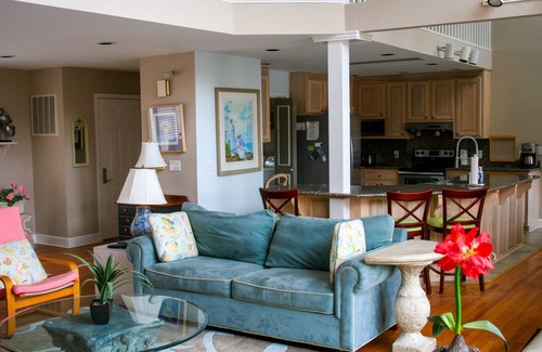 Wise House | Summer on the Lake at Beautiful Lake Gaston