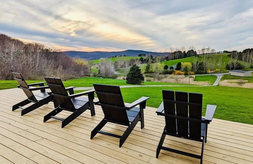 Copake Falls House | Summer rental 4Br - Big views + Pond, 10 acres bwtn Hudson and Great Barrington