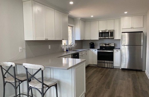 Mineral House | Summer Rentals, Lake Anna, Boat Slip, Lake Access, Small Dog Friendly